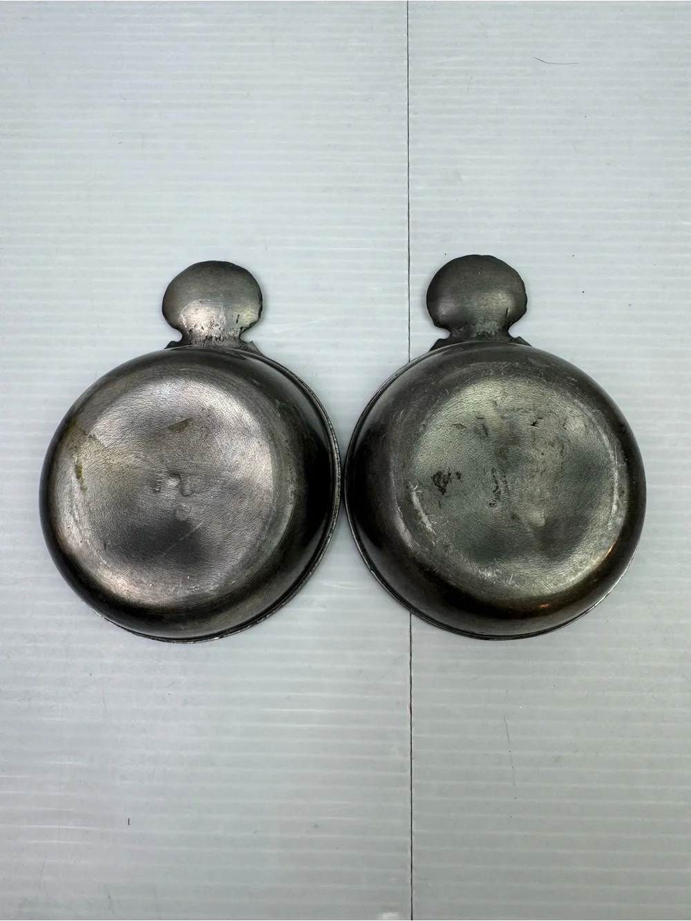 VTG Lot Of 2 Tastevin Wine Taster Shell Handle Heraldic Crest Crested  Dish Cup